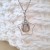 Collier avec pendentif étoile et perle contenant vos mèches de cheveux