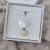 Collier avec pendentif arbre de vie et perle contenant votre lait maternel C05