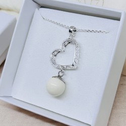 Collier avec pendentif coeur ajouré et perle contenant votre lait maternel et/ou mèches de cheveux C42