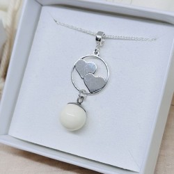 Collier avec pendentif double coeurs encerclés et perle contenant votre lait maternel et/ou mèches de cheveux C43